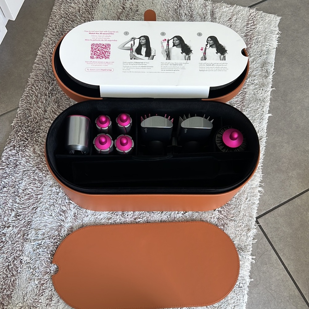 Dyson AirWrap Attachments w/ Case NO WAND.